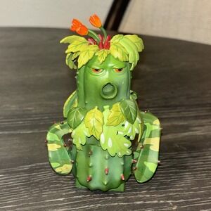 Plants vs Zombies Garden Warfare Camo Cactus Figure No Snout Diamond Select 2015